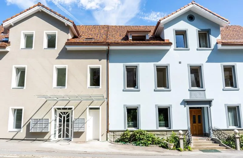 Wohnung 1.5 Zimmer mit Lift und Balkon
