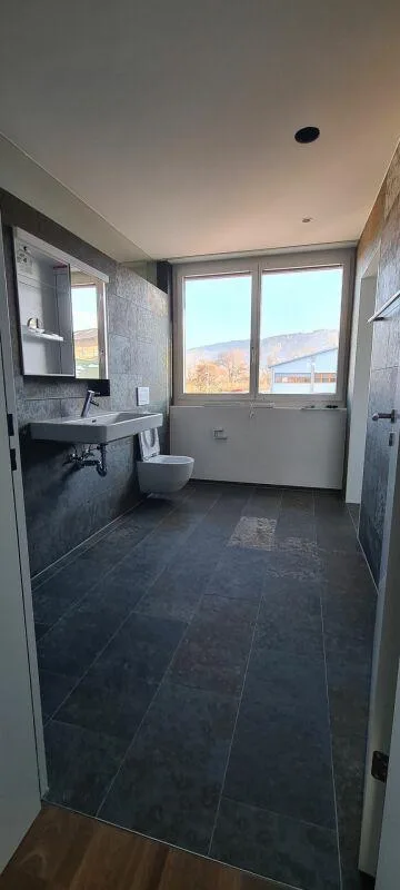 2½-Zimmer-Wohnung im Attika mit Aus- & Weitsicht, angrenzend an Grü...