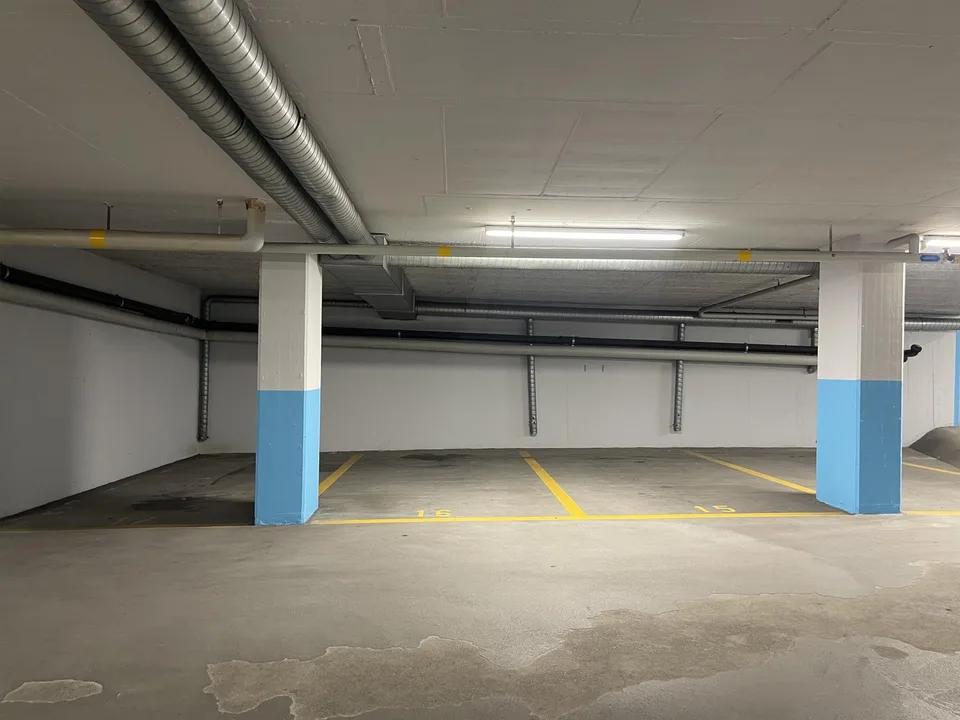 40 Tiefgaragenplätze in Glattbrugg zu vermieten – foto 6 di 7