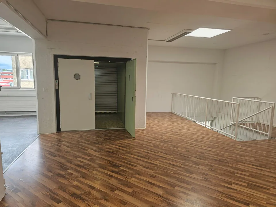Gewerbefläche in Dällikon