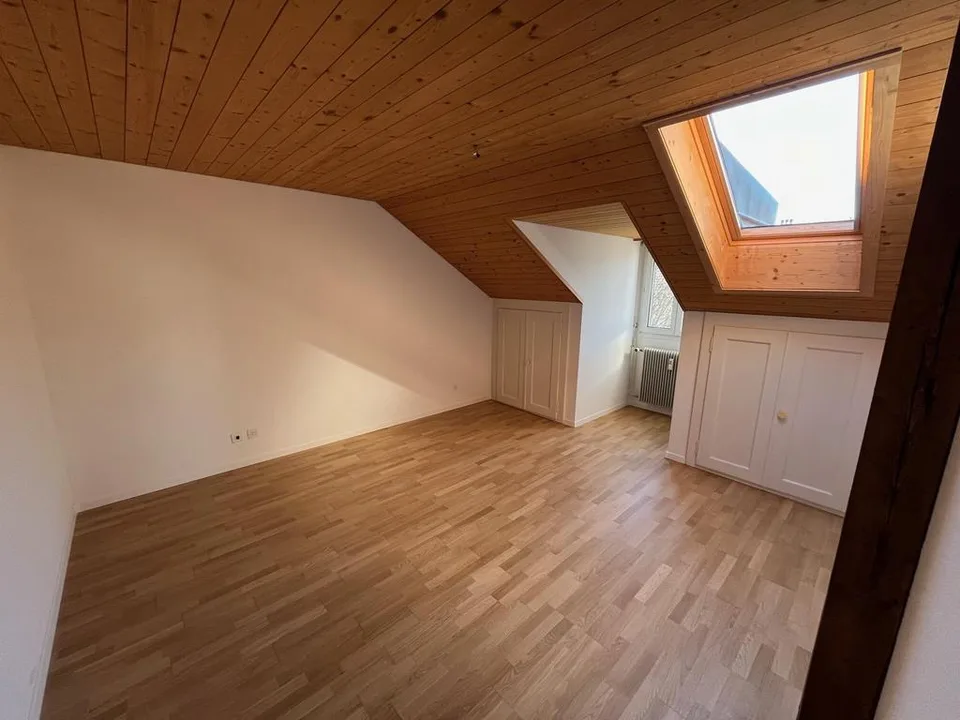 Charmante 4-Zimmerwohnung mit Mansarde und viel Stauraum