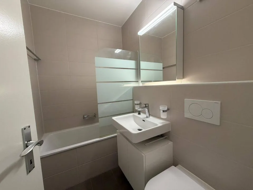 Charmantes 3-Zimmer-Wohnung im Erdgeschoss in Pully