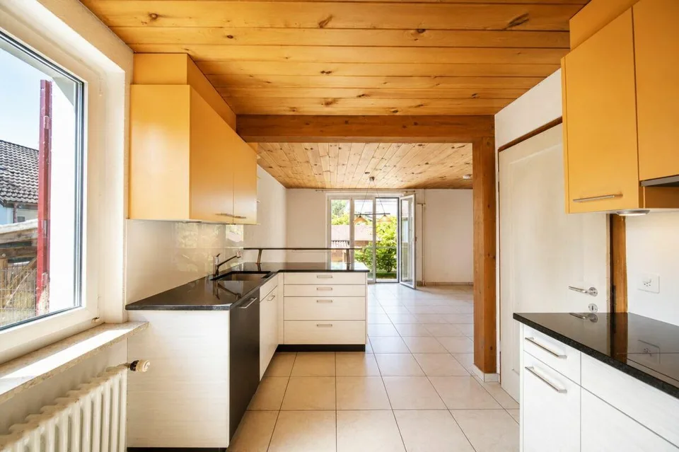 Ein Zuhause am Rhein mit Naturpool und Ausbaupotenzial - exklusives 8.5-Zimmer-Einfamilienhaus – Foto 7 von 22