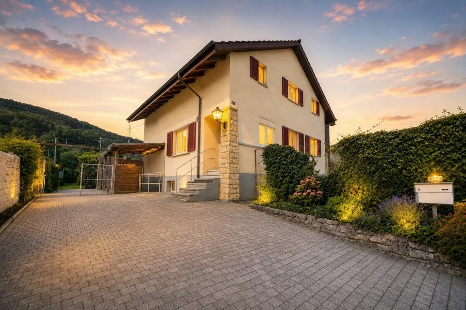 Ein Zuhause am Rhein mit Naturpool und Ausbaupotenzial - exklusives 8.5-Zimmer-Einfamilienhaus – Foto 22 von 22