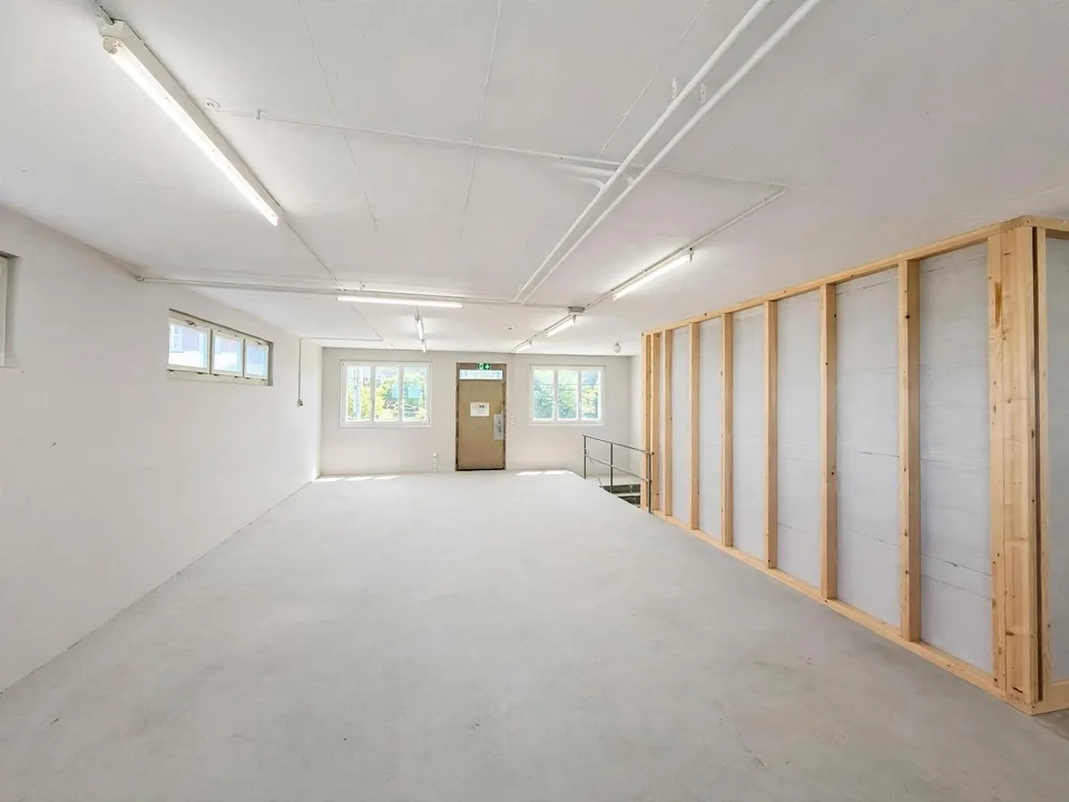 Atelier - Bürofläche / Viel Raum für Ihre Geschäftsidee