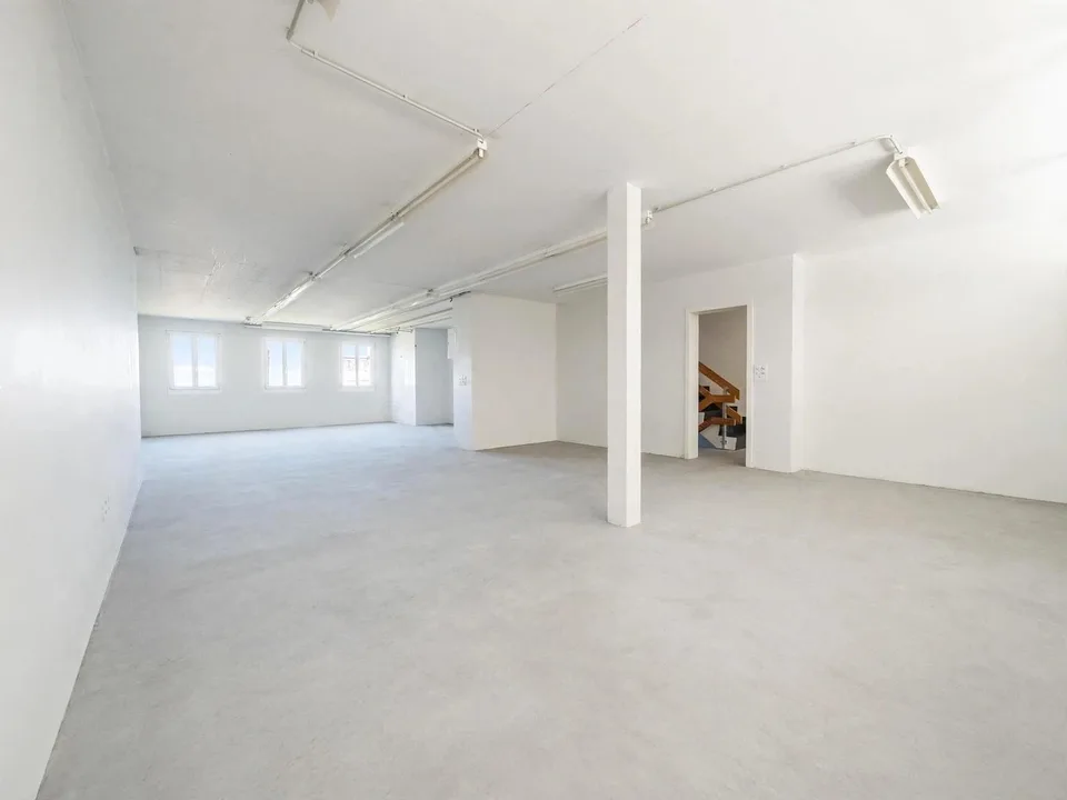 Atelier - Bürofläche / Viel Raum für Ihre Geschäftsidee