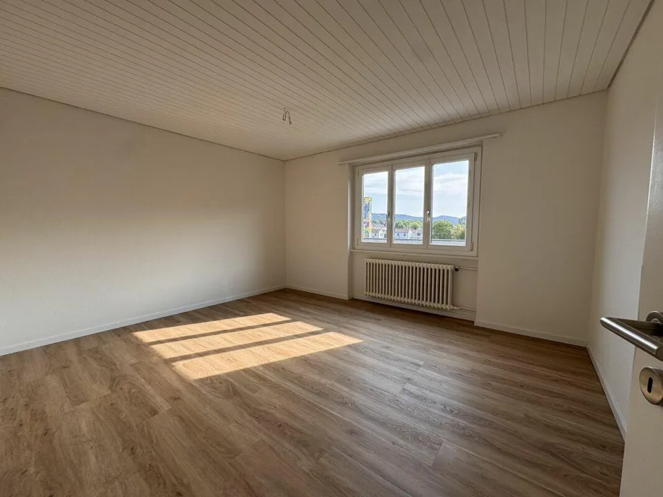 Appartement lumineux 4.0 pièces avec balcon - fraîchement rénové – photo 7 sur 10