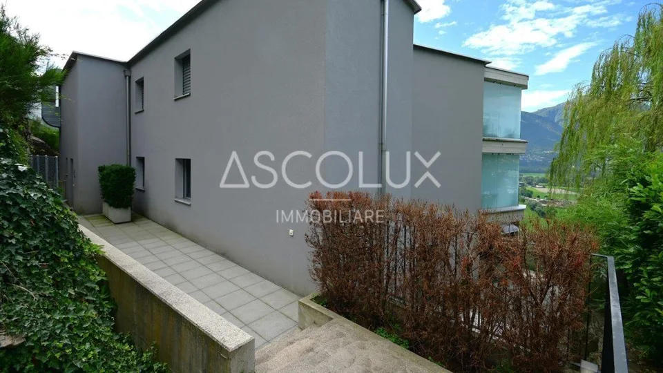 Appartamento 3.5 locali con terrazza coperta, vista panoramica e lago – foto 29 di 30