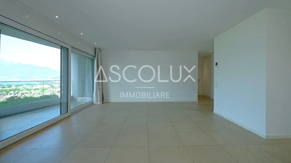 Appartamento 3.5 locali con terrazza coperta, vista panoramica e lago – foto 13 di 30