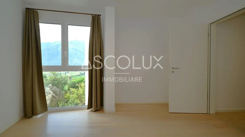 Appartamento 3.5 locali con terrazza coperta, vista panoramica e lago – foto 18 di 30