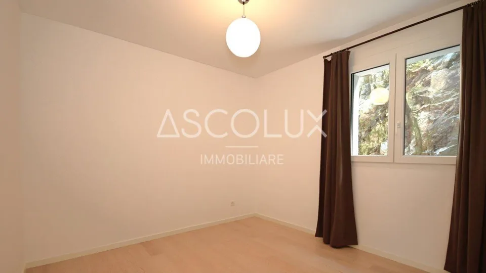Appartamento 3.5 locali con terrazza coperta, vista panoramica e lago – foto 19 di 30