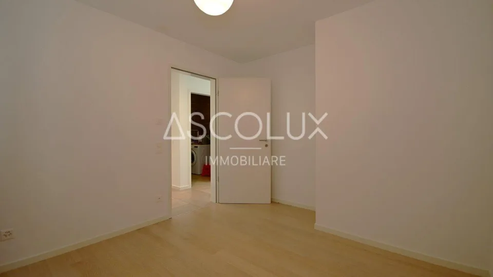 Appartamento 3.5 locali con terrazza coperta, vista panoramica e lago – foto 21 di 30