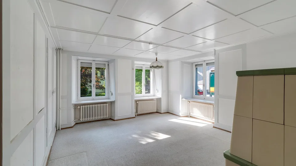 Altbau-Eckhaus mit grossem Potenzial