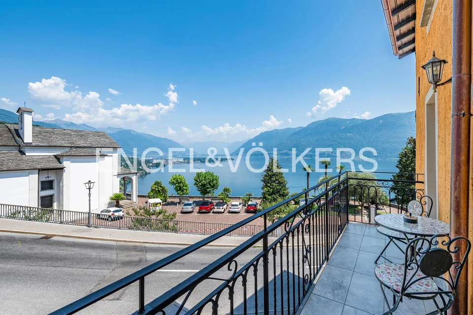 Ihr Logenplatz über dem Lago Maggiore (1b)