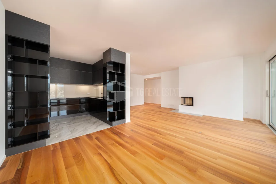 Prestiges Wohnung mit 4.5 Zimmern und atemberaubendem Seeblick