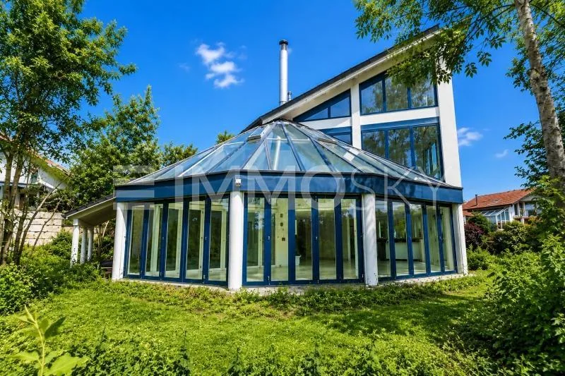 Exklusives Wohnen an der Alten Aare mit Wintergarten und Indoor-Pool
