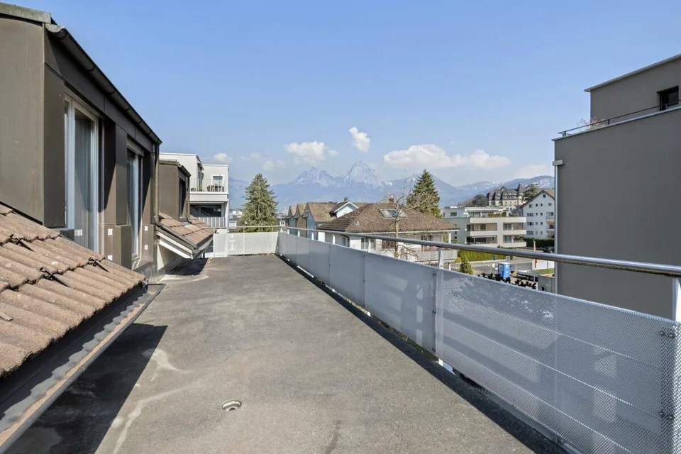 Grosse Maisonettewohnung in Seenähe – Foto 8 von 8