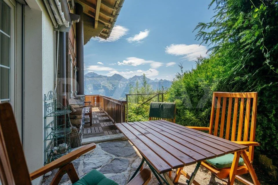 Exklusive 6.5-Zimmer-Maisonette-Wohnung über drei Etagen mit Wellness und unverbaubarer Panoramasicht – Foto 6 von 13
