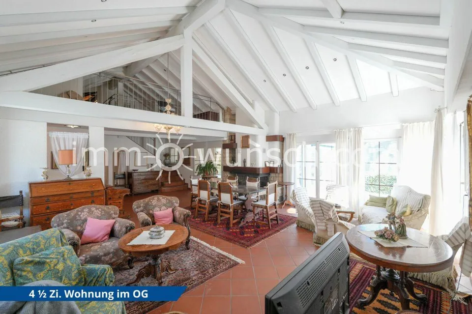 Zweigenerationen-Haus, mit Baureserve, 4 ½ Zi. Wg. im OG und 2 ½ Zi...