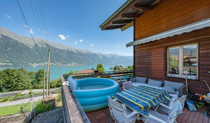 SPLENDIDE VISTE A ISELTWALD - GRAZIOSO CHALET SOPRA IL LAGO DI BRIENZ – foto 7 di 8