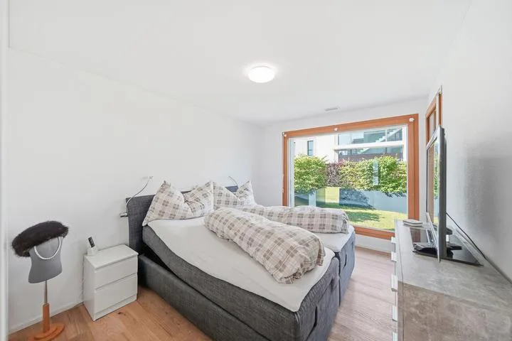 Appartamento giardino 2,5 locali su 85 m² - architettura ultra-moderna