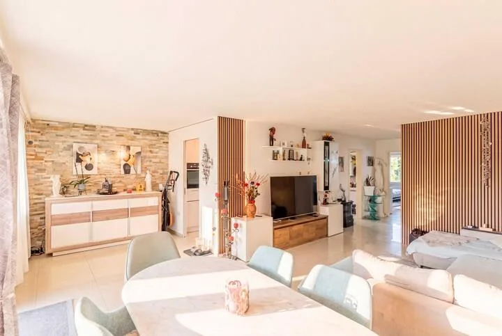 MODERN UND KOMFORTABEL - 4.5 ZIMMER WOHNUNG IN THÖRISHAUS