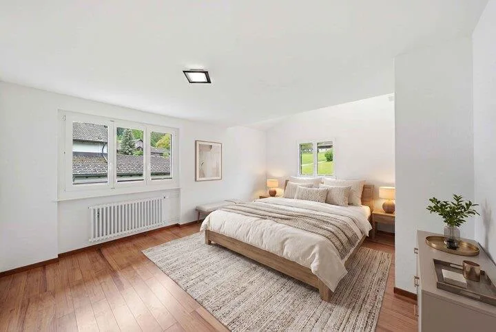 CASA SEMI-INDIPENDENTE DI 4,5 STANZE CON GRANDE GIARDINO