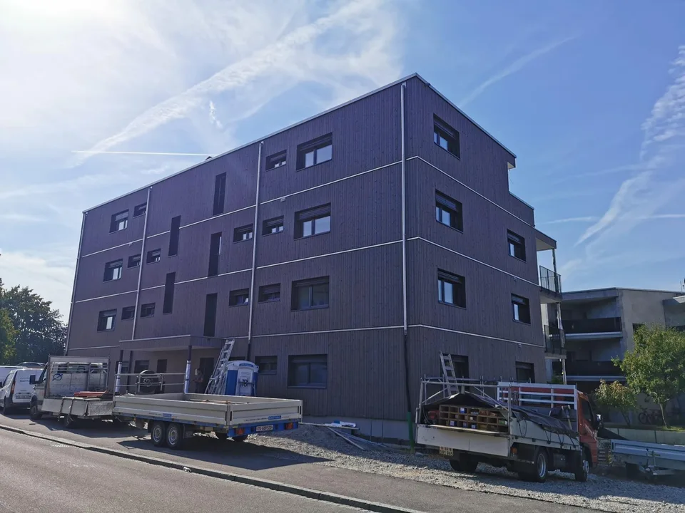 Aussenparkplatz zu vermieten (ohne E-Mobility)