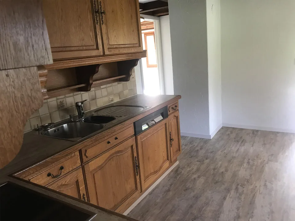 Frisch renovierte helle, gemütliche 4.5 Zi Wohnung ca 98qm