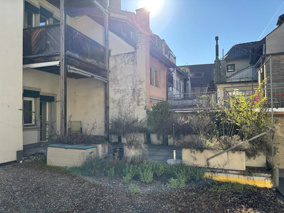 Erstbezug nach Sanierung - Altstadtwohnung mit sonniger Terrasse