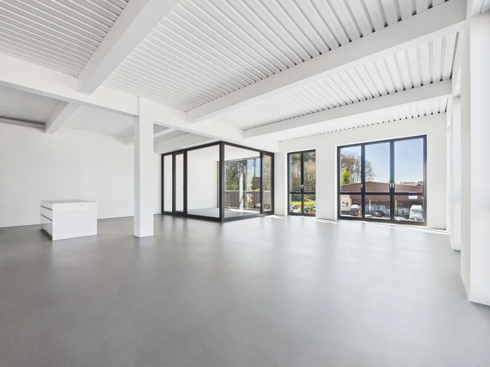 moderne 2-Zimmer-Loftwohnung in der Nähe des Westside
