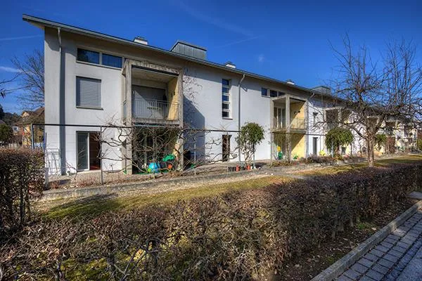 Grosse Dachterrasse zum Verweilen wartet auf Sie!
