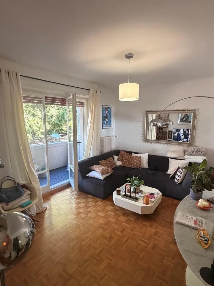Joli 2 pièces dans un quartier calme, proche du parc de Valency