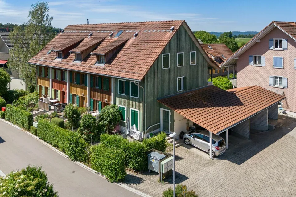5.5-Zimmer-Reihenhaus zwischen Natur und Stadtnähe