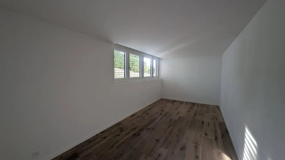 Appartamento esclusivo 3.5 locali con loggia/posto