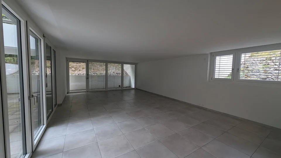Appartamento esclusivo 3.5 locali con loggia/posto