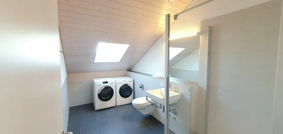 moderne Dachwohnung mit Weitblick (WHG OST)