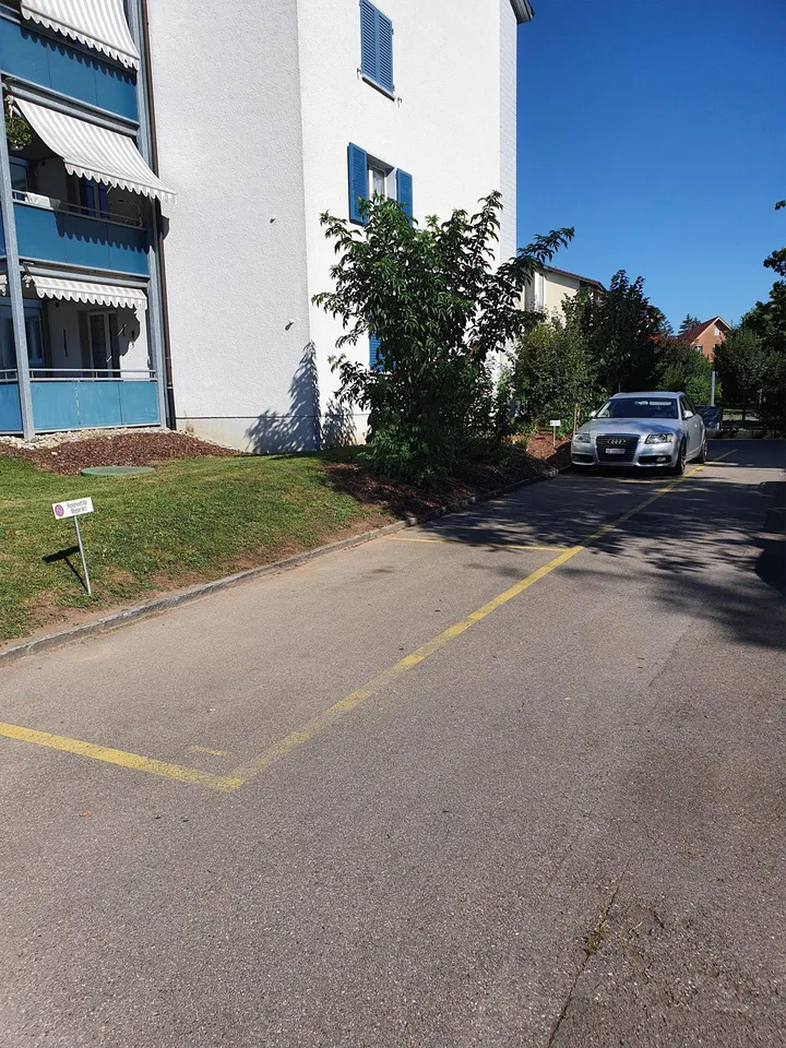 Schluss mit der Parkplatzsuche! Abstellplätze in Diessenhofen!