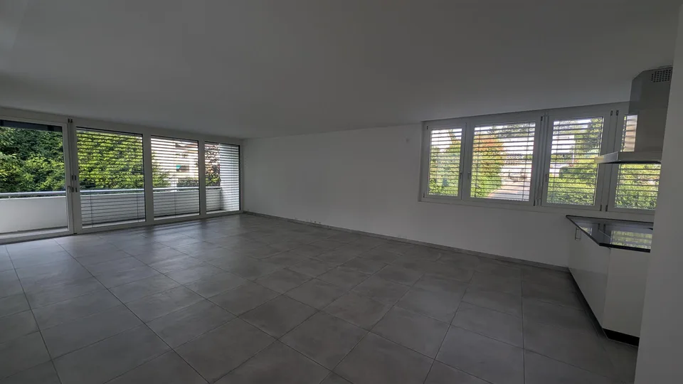 Exklusive 3 1/2-Zimmer-Wohnung mit Loggia