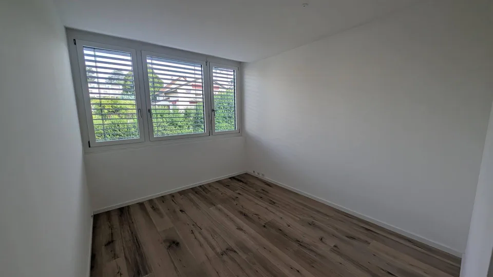 Exklusive 3 1/2-Zimmer-Wohnung mit Loggia