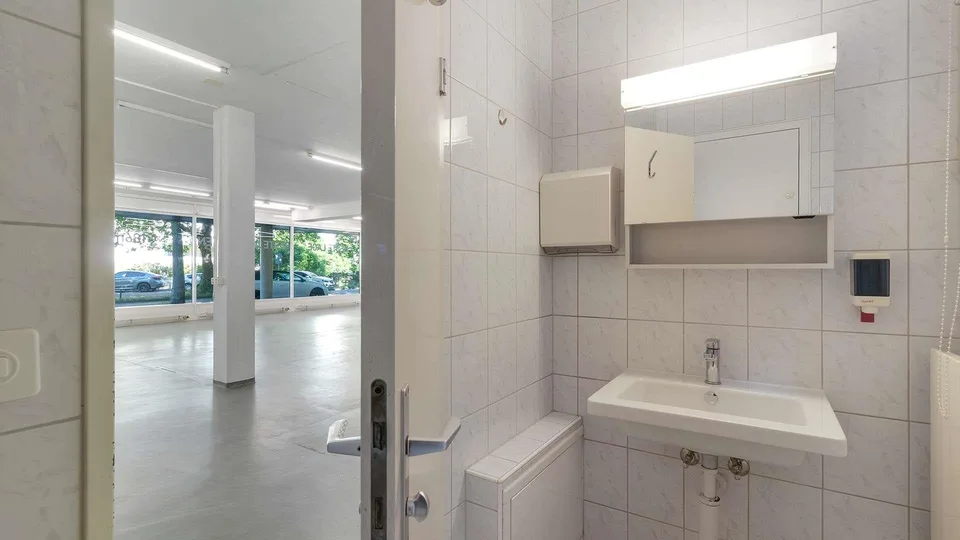 Repräsentative Büro- oder Gewerbefläche an zentraler Lage in Schaff... – Foto 9 von 19