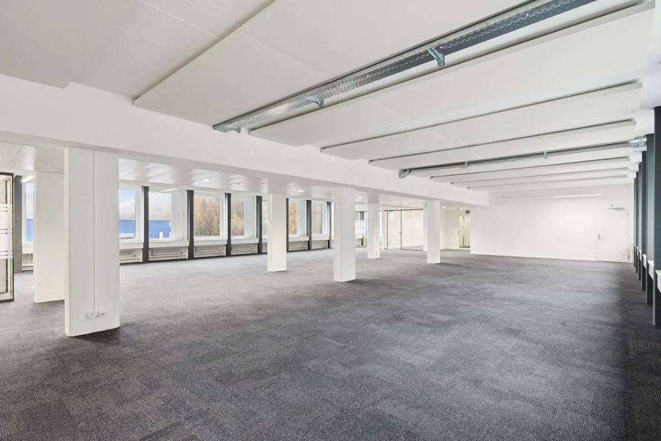 Top ausgebaute Büroflächen an zentraler Lage