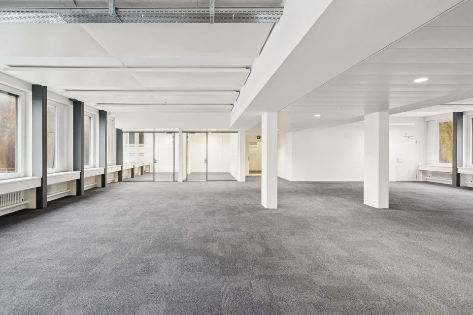 Top ausgebaute Büroflächen an zentraler Lage