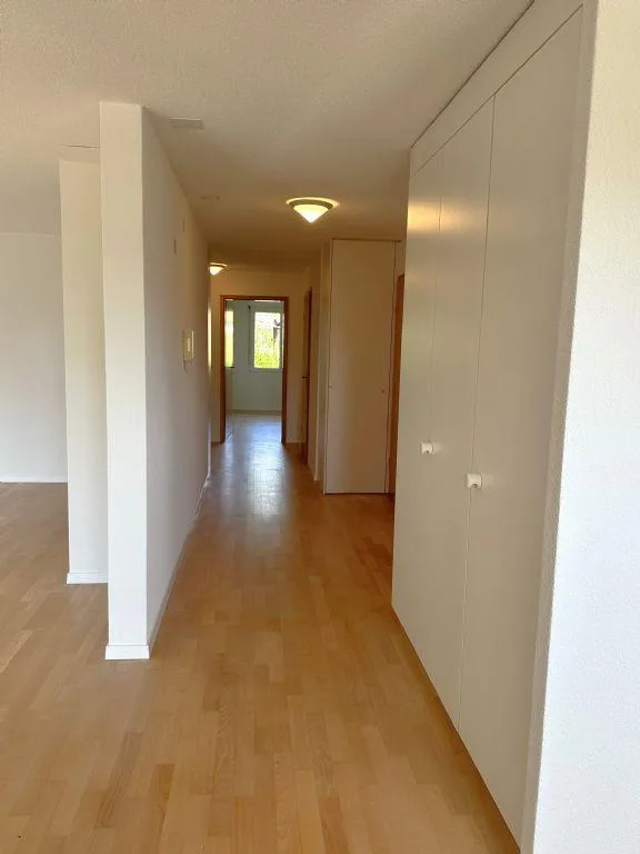 CALME | CENTRAL | ENTRETENU
