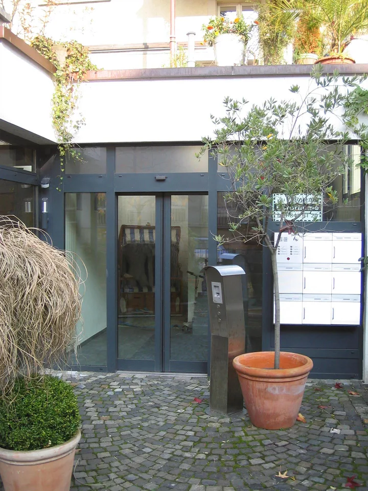 Seesicht - Grosszügige 5-Zimmerwohnung auf 175 m² in Jugendstilhaus