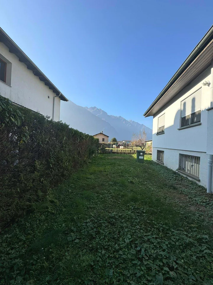 Renovated single-family villa with 4.5 rooms in Biasca – photo 6 of 16
