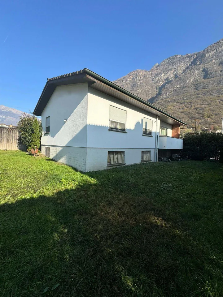 Villa unifamiliale rénovée avec 4,5 pièces à Biasca