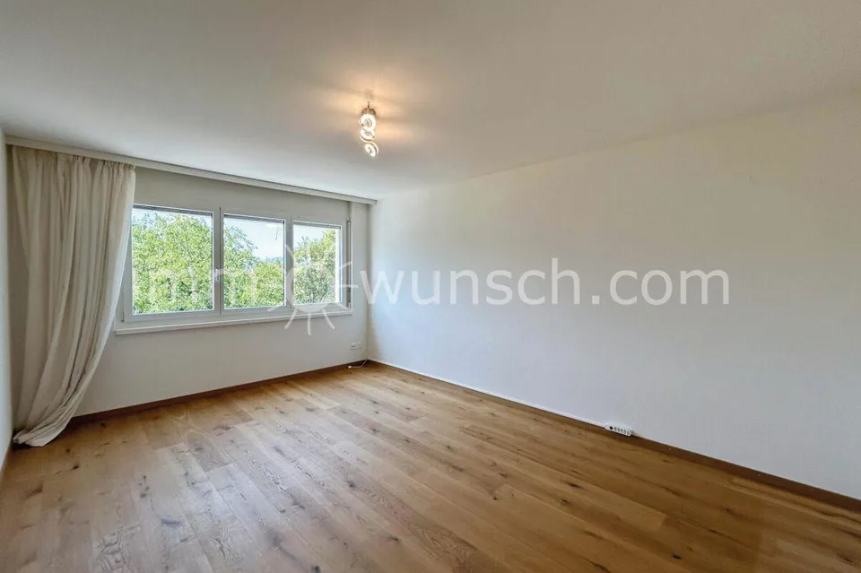 Exklusive 4 ½ Zi. Mietwohnung, mit traumhafter Seesicht in Walchwil