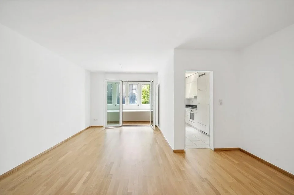 Appartement mansardé moderne 2 pièces avec deux terrasses