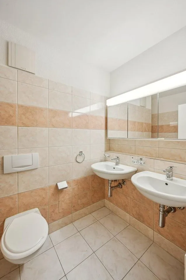 Moderne 2-Zimmer-Dachwohnung mit zwei Terrassen – Foto 6 von 7